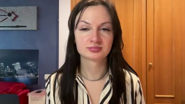 GloriaM