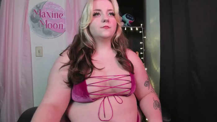 MaxineMoonxx