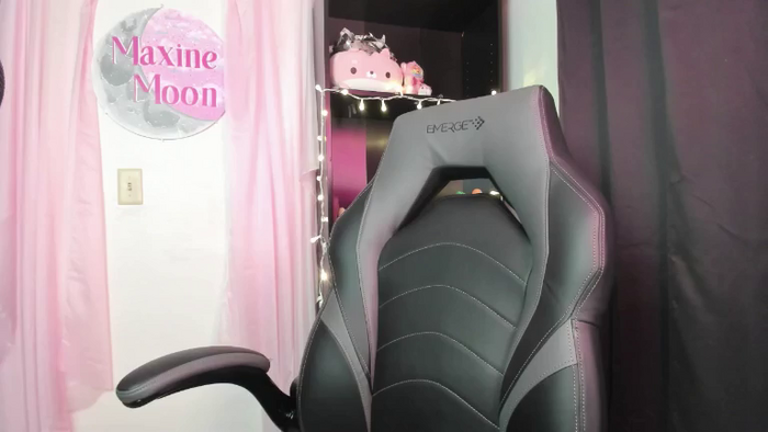 MaxineMoonxx