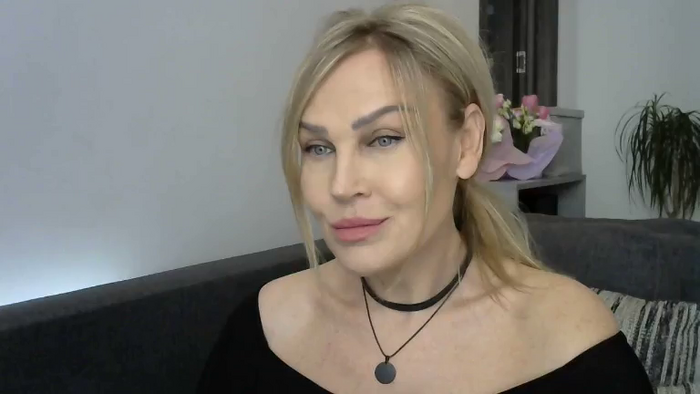 Evie_Paige