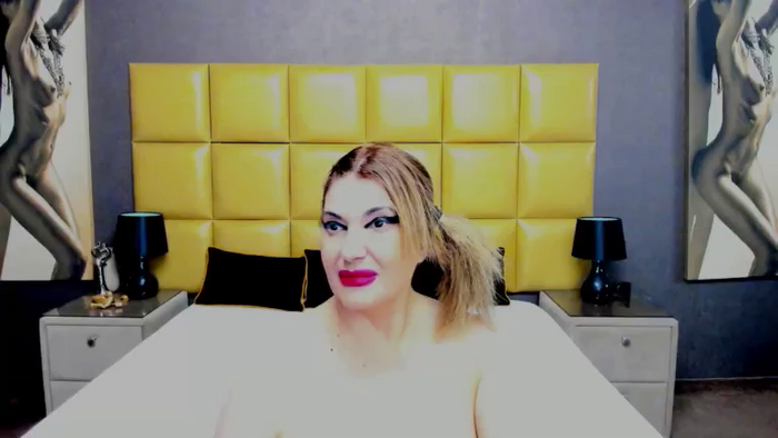 KiraLeila