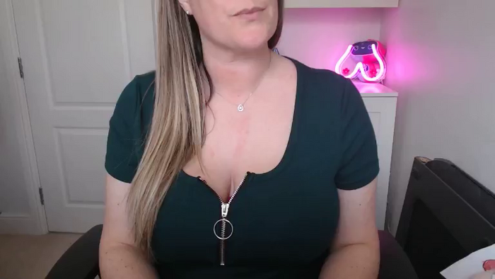 TittieTia19