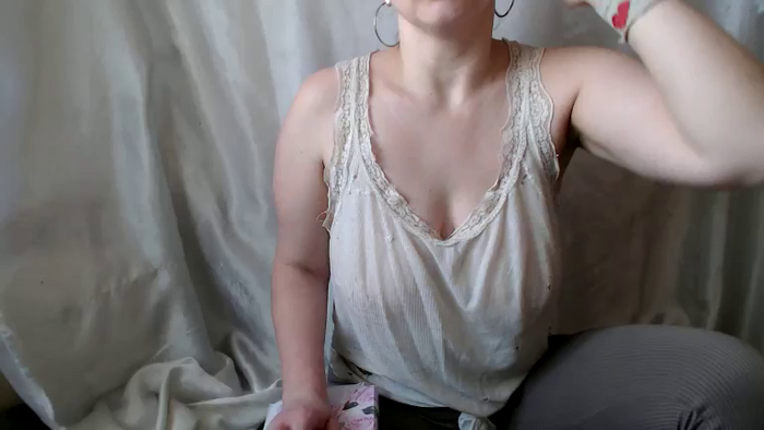 BettyGirlKiss