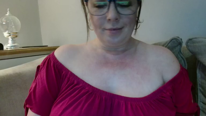 CurvyCourtneyUK