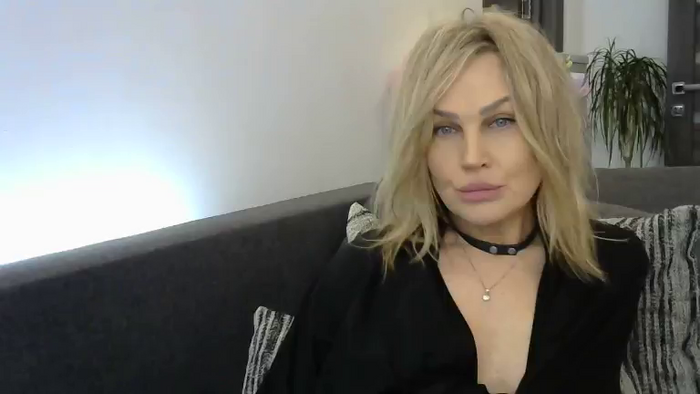 Evie_Paige