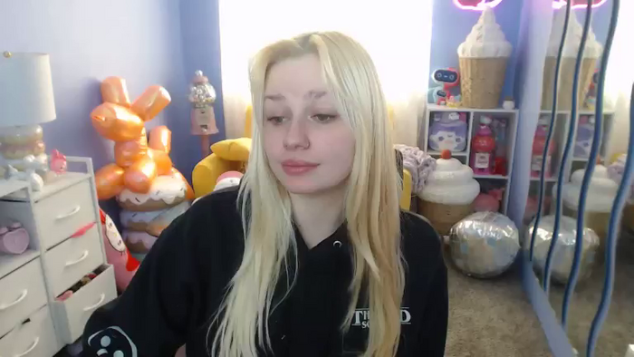 Angelina_Glass
