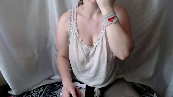BettyGirlKiss