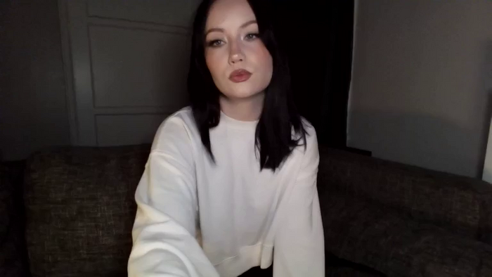 MiaHolland
