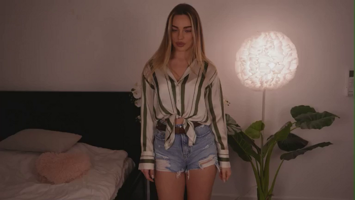 Nicole_youthfull18