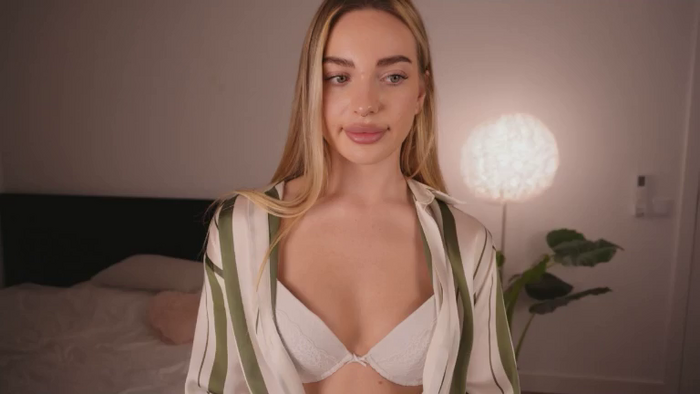 Nicole_youthfull18