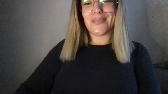 MistressLouUK
