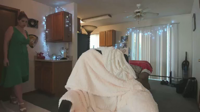Hottyhousewife18