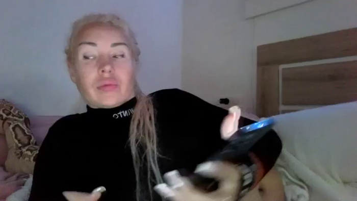 passionatekissEm