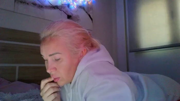 passionatekissEm