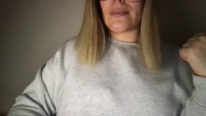 MistressLouUK