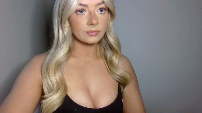 X_Zoey_UK