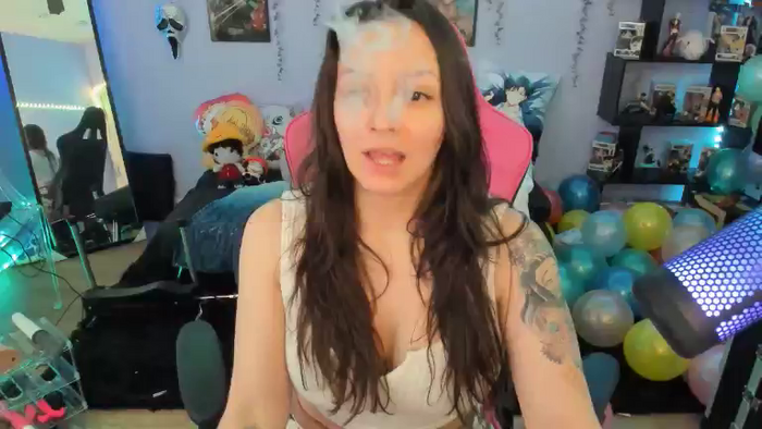 Alyx_Singer