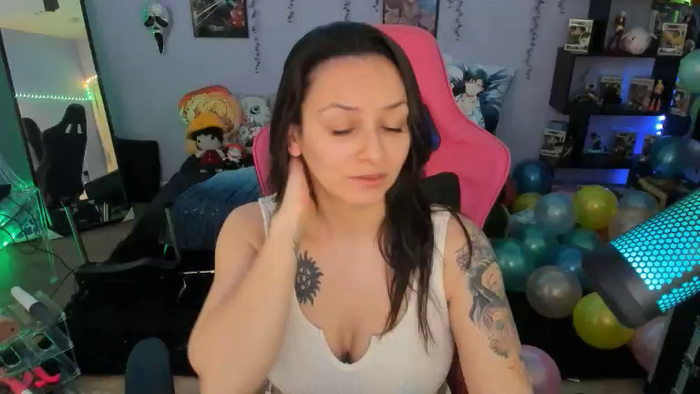 Alyx_Singer