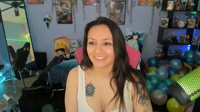 Alyx_Singer
