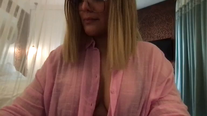 MistressLouUK