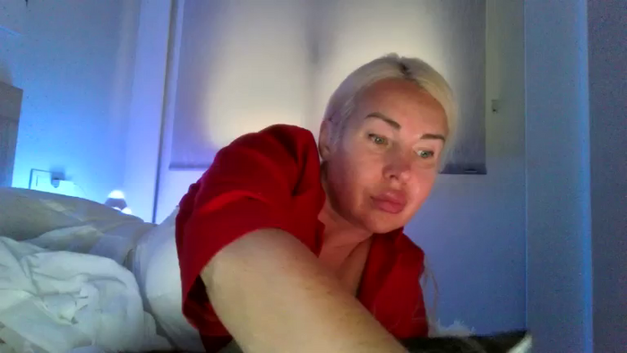 passionatekissEm
