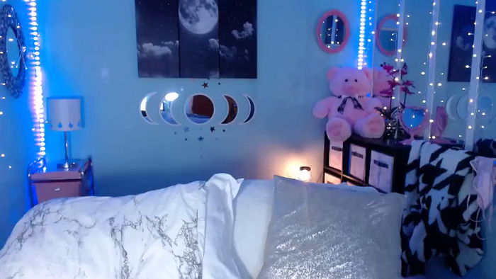 Lacey_Prescott