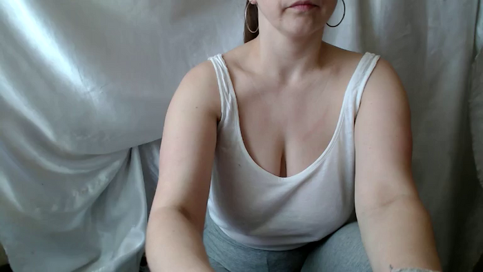 BettyGirlKiss