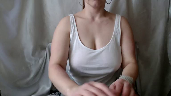 BettyGirlKiss