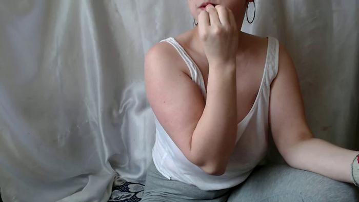 BettyGirlKiss