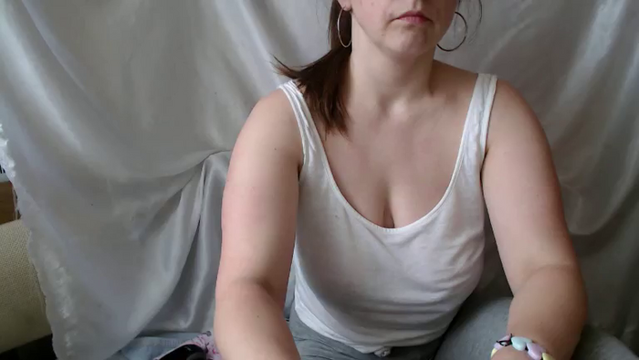BettyGirlKiss