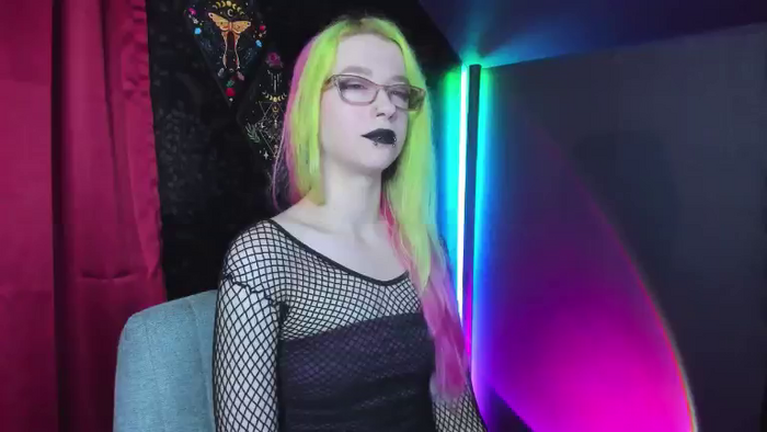 NikkiVill