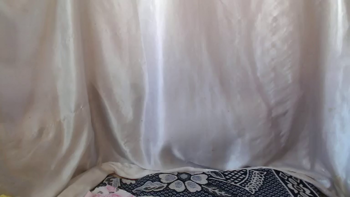 BettyGirlKiss