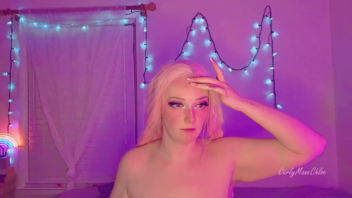 CurlyManeChloe