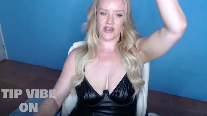 QueenxChrissy