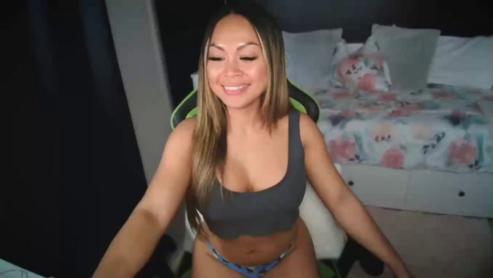 miaqueen143