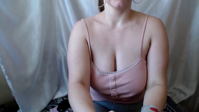 BettyGirlKiss