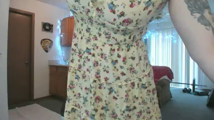 Hottyhousewife18