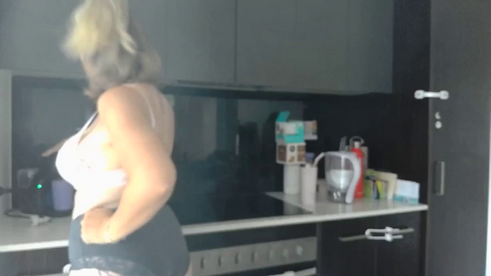 KateDivineUK