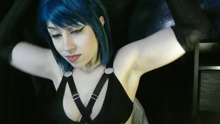 MissVikkiBlue