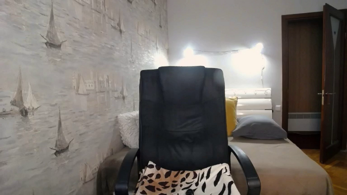 Nichole_Hill