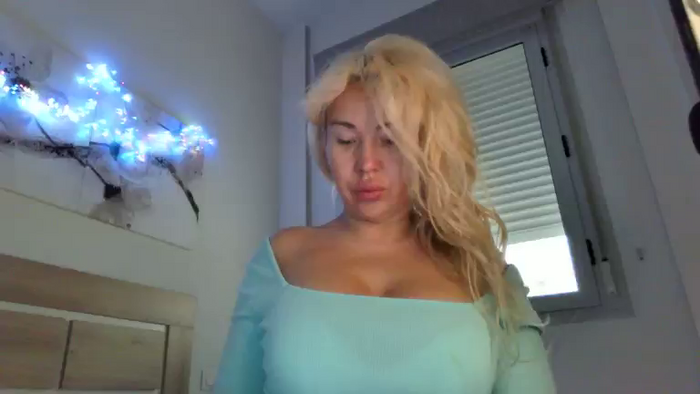 passionatekissEm