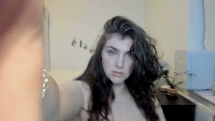34HHGamerGirlHannah
