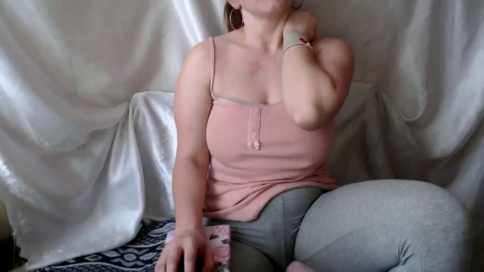 BettyGirlKiss