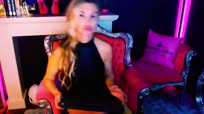 MillaVonLove