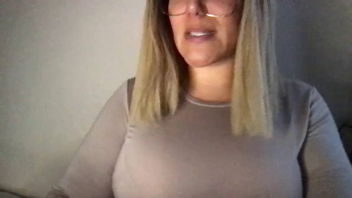 MistressLouUK