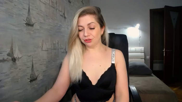 Nichole_Hill