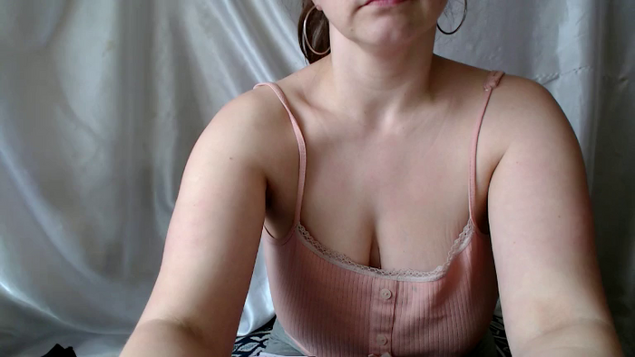 BettyGirlKiss