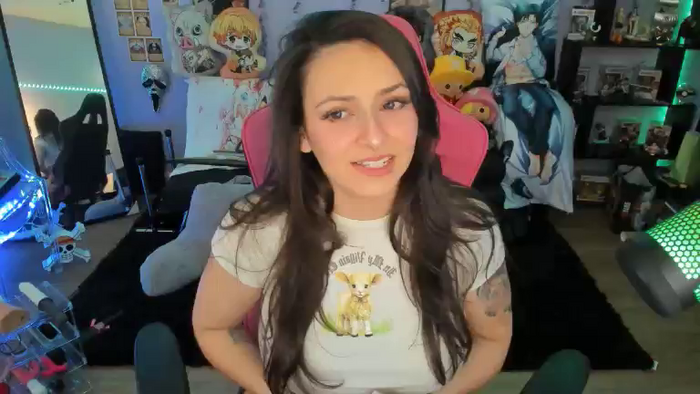 Alyx_Singer