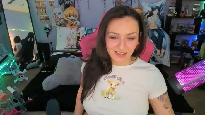 Alyx_Singer