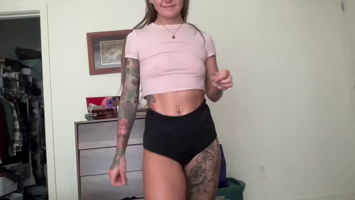 Beebeefitgirl